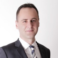 Dr. Alper Goknar