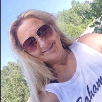 Pamela Costain