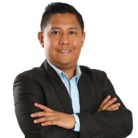 Graham Lloyd Asmiralde