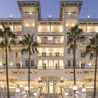 Hotel Moon
