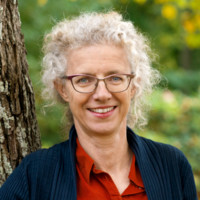 Anne Van Hirtum