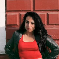 Lily Bolourian, Ma
