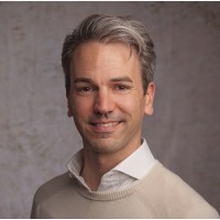 Dr. Nicolas André