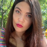 Yevheniia Yarovenko