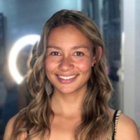 Theresa Michelis ✓