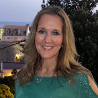 Louise Harvey