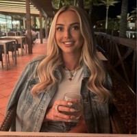 Laura Woods