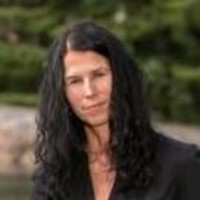 Nina Gølin Waagen Hjelmen