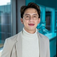 Kelvin Lau E-How, Phd