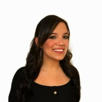 Stefanie Nieves