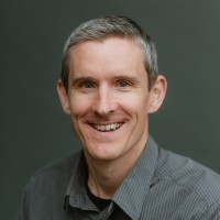 Douglas Sauer