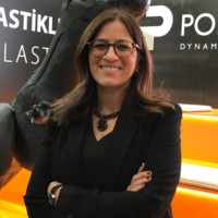 Nüzhet Ezer