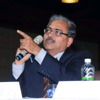 Murali L