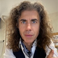 Nicolas G.