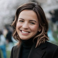 𝗡𝗶𝗸𝗸𝗶 𝗖𝗲𝗿𝗻𝗶𝘂𝗸