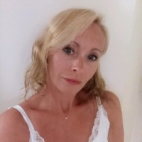 Kim Leslie