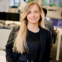 Lara Angelis Queiroz, Cfp®