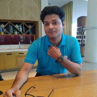 Manish Giri