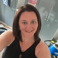 Leanne Amos