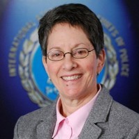 Elaine Deck