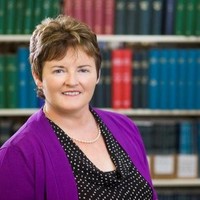 Dr Geraldine Maccarrick