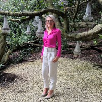 Laura Millar