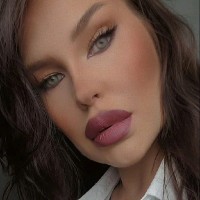 Ksenia S.