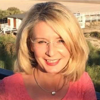 Petra Schnell