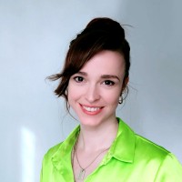 Dr Laura Weis