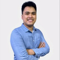 Richard Gomez