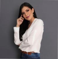 Leonor León Mera