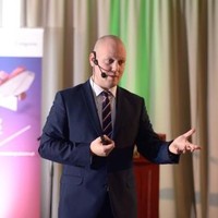 Konrad Zaręba, MBA