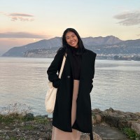 Lilian Hau