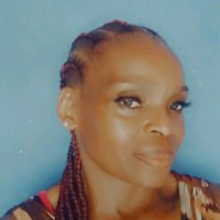 Lindiwe Mniķathi