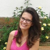 Luna Bartlewski Simões