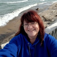 Carol Leonard