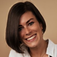 Marisa Rienesl
