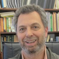 Mauricio J. Niborski