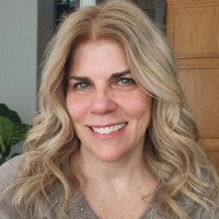 Tracey R.