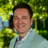 Onno Van Es (MAICD CPMgr CMgr FIML MCMI CIECL)
