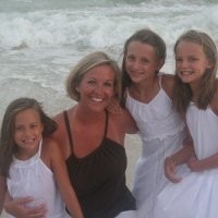 Lynne Knight
