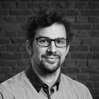 Peter Komaromi