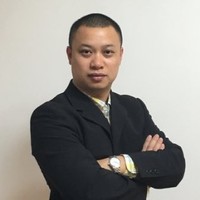黄旭彤