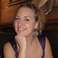 Naomi Stelzer