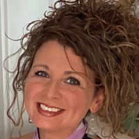 Lynette Fox