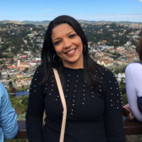 Elaine Oliveira Dias