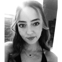 Özlem Elif Arı