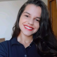 Karolaine Menezes