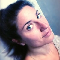 Yvonne Leezer
