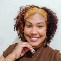 Camila Vicente Ribeiro